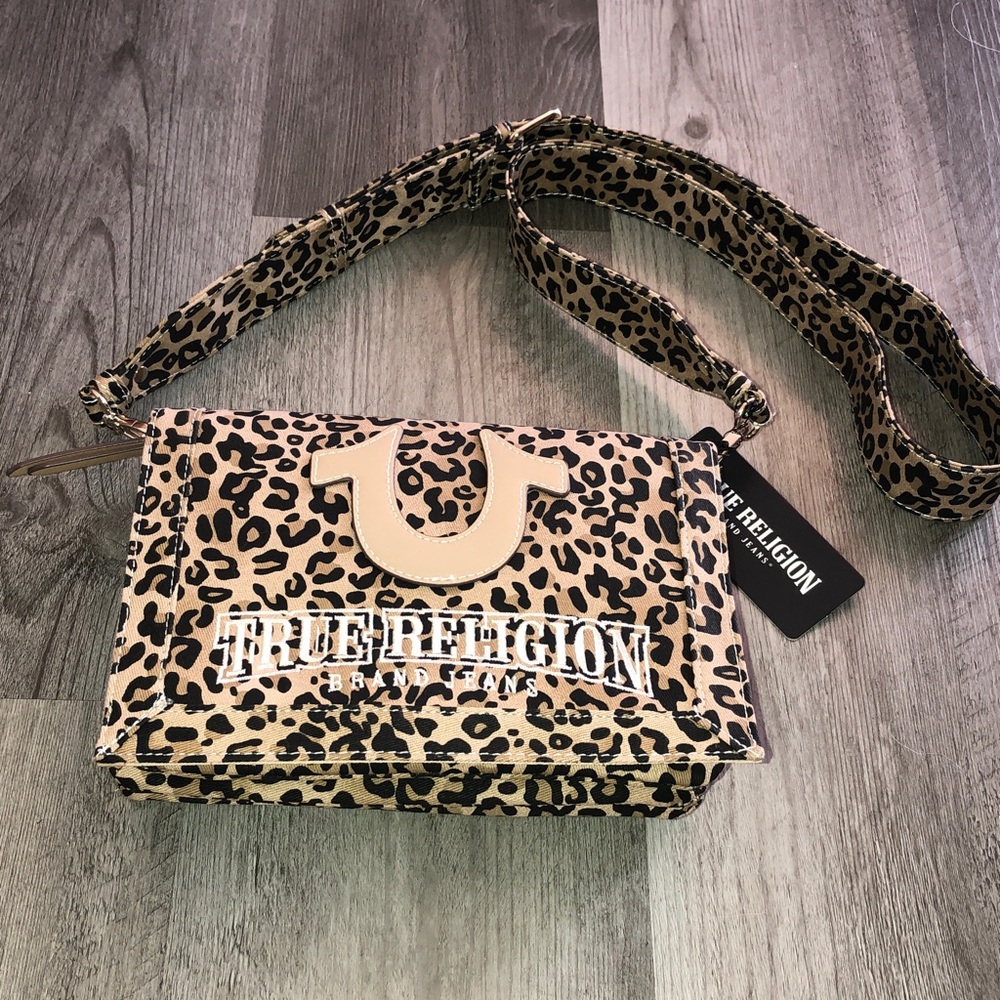 True Religion Leopard Bling Logo Cotton & Polyester Messenger Crossbody Bag NWT - Picture 4 of 16
